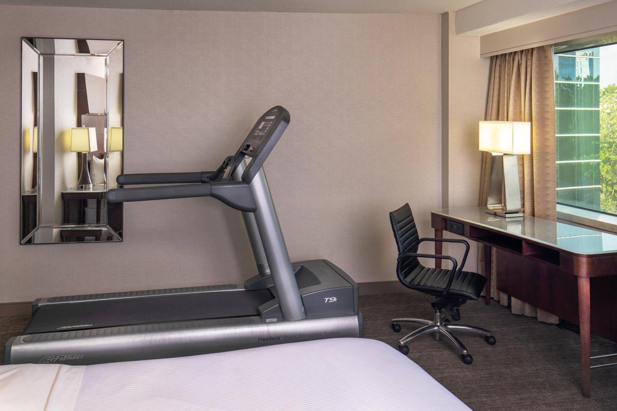 Отель The Westin Waltham Boston Экстерьер фото