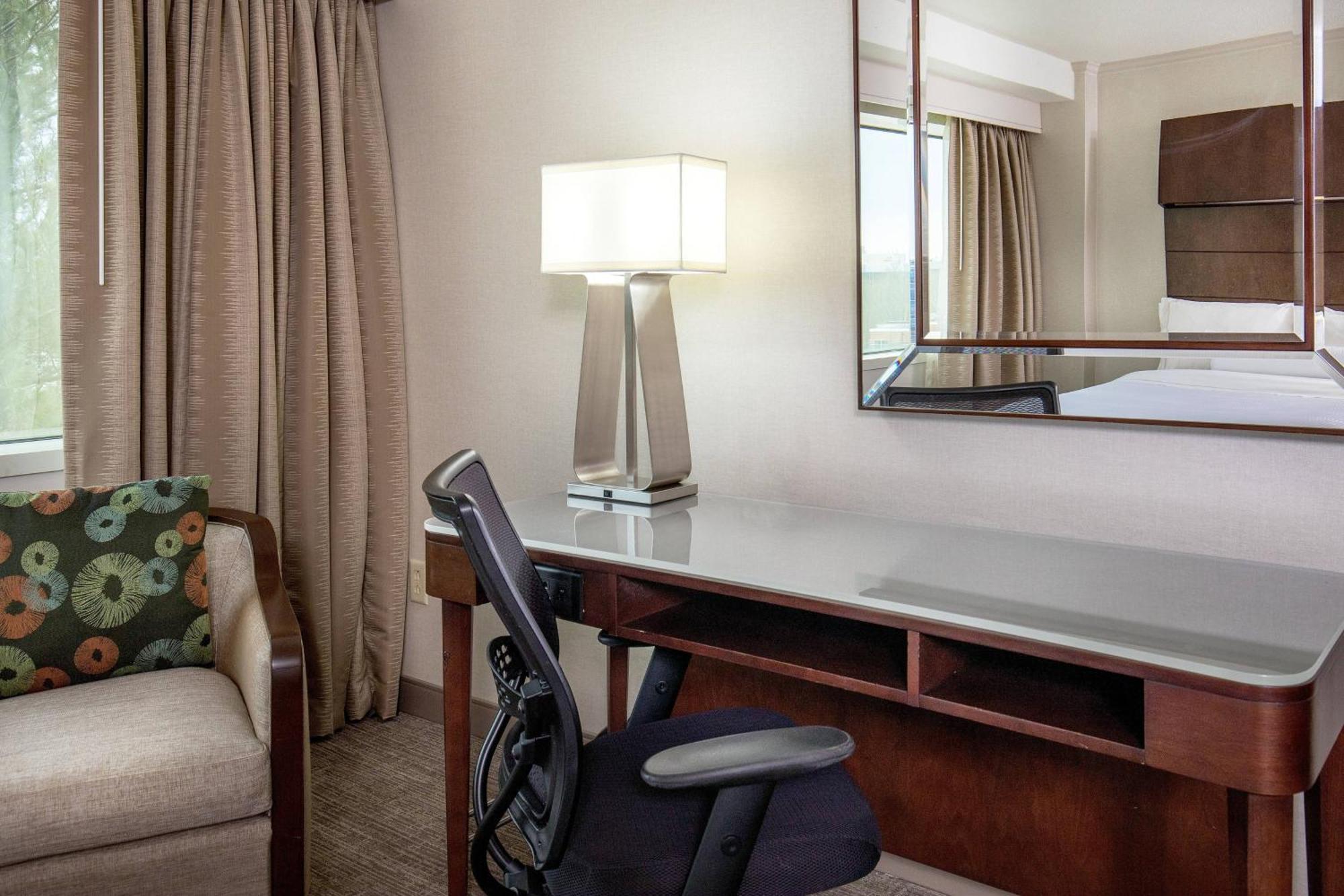 Отель The Westin Waltham Boston Экстерьер фото