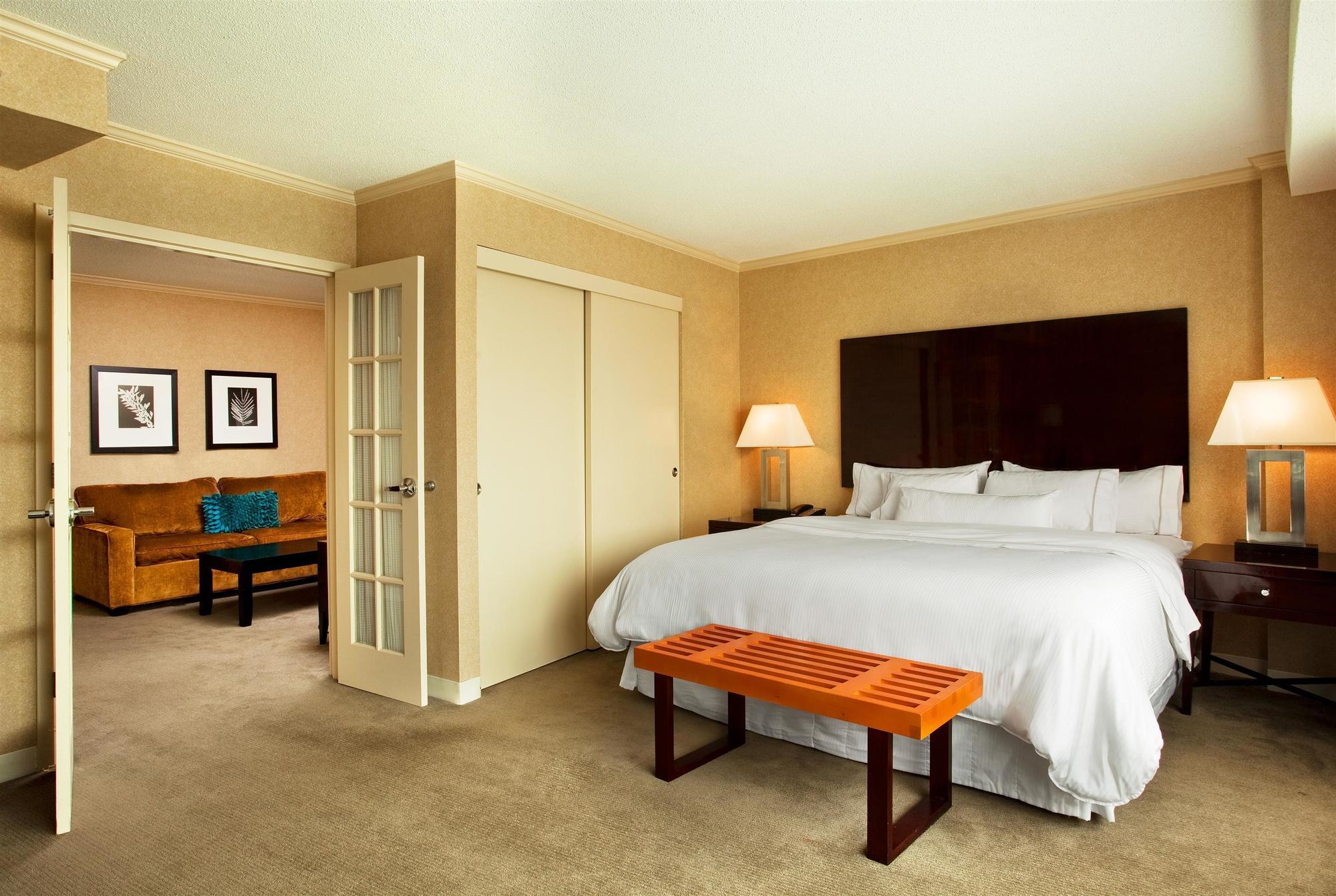 Отель The Westin Waltham Boston Экстерьер фото